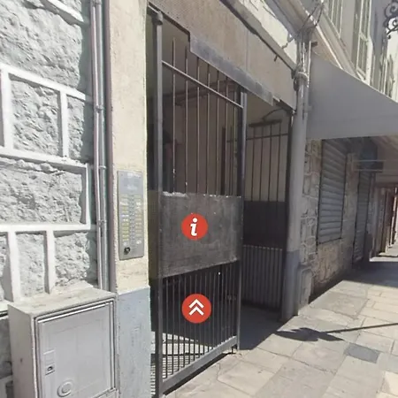 Lägenhet T2 Neuf Plein Centre Clim *